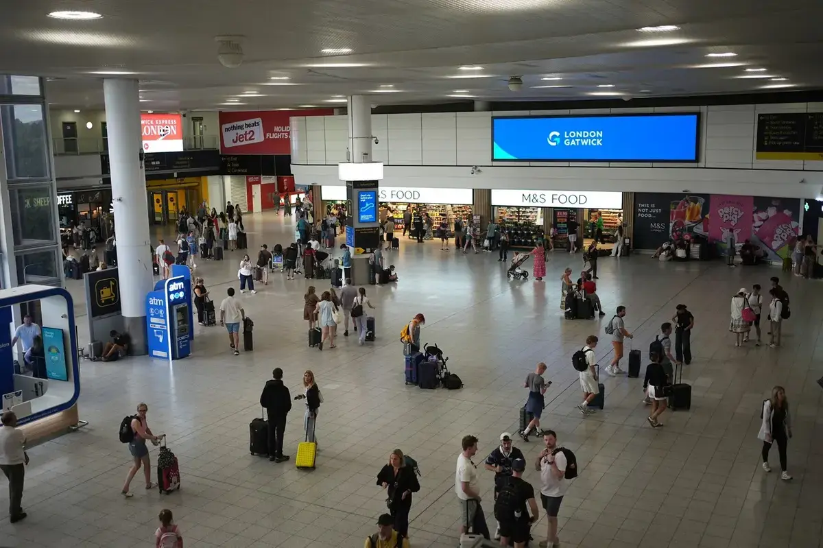 Aeroportul Gatwick din Regatul Unit rămâne fără apă curentă din cauza unei avarii