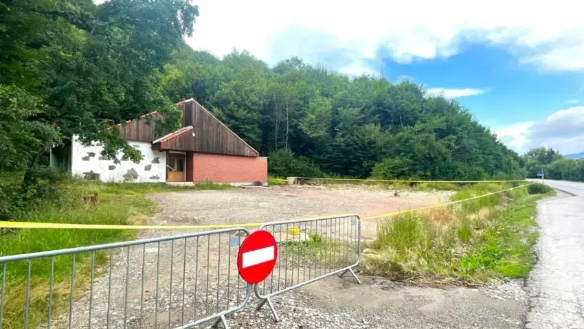 Alertă la Băile Szejke: Mofeta istorică, închisă din cauza unor fenomene geologice suspecte