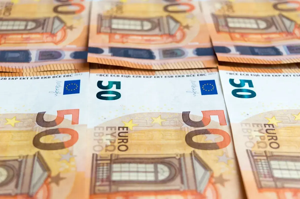 ANUNȚ Bulgaria renunță de astăzi la afișarea dublă a prețurilor, în leva și în euro