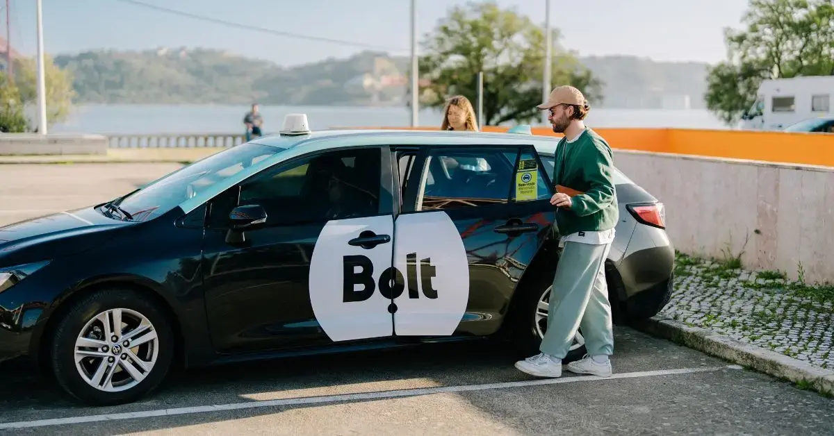 Bolt introduce rezervarea curselor auto prin intermediul inteligenței artificiale ChatGPT