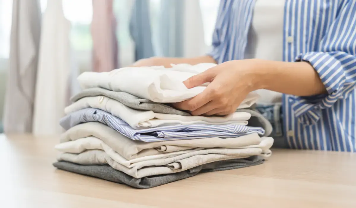 Cele mai bune materiale naturale pentru vară: in, bambus și eucalipt comparate