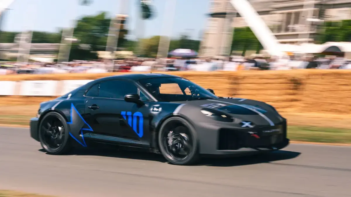 CEO-ul Alpine: A110 Electric va fi superior modelului pe benzină