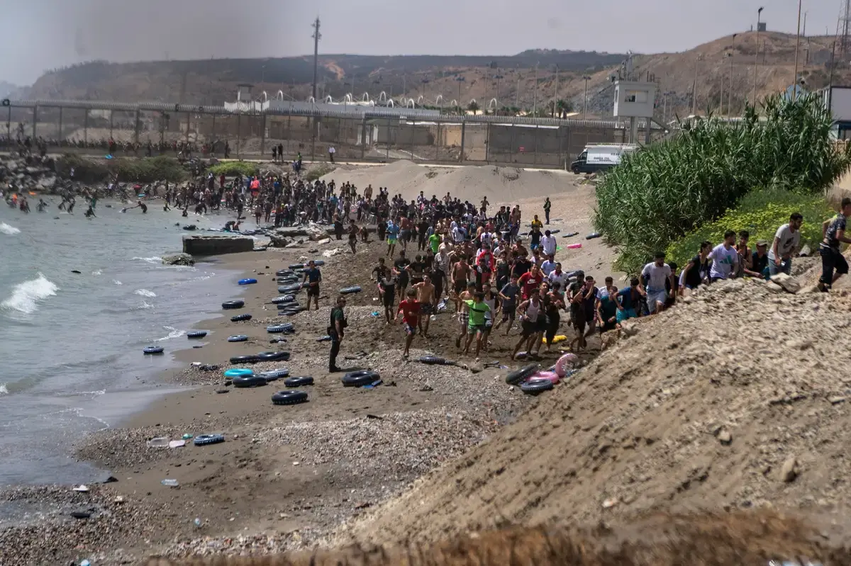 Ceuta riscă un nou val de migranți în această lună. Avertismentul specialiștilor după criza majoră din ultimele zile