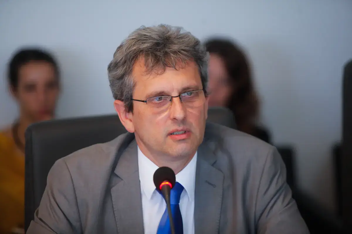 Creșterile de impozite sunt nerealiste în acest moment, spune Lazea