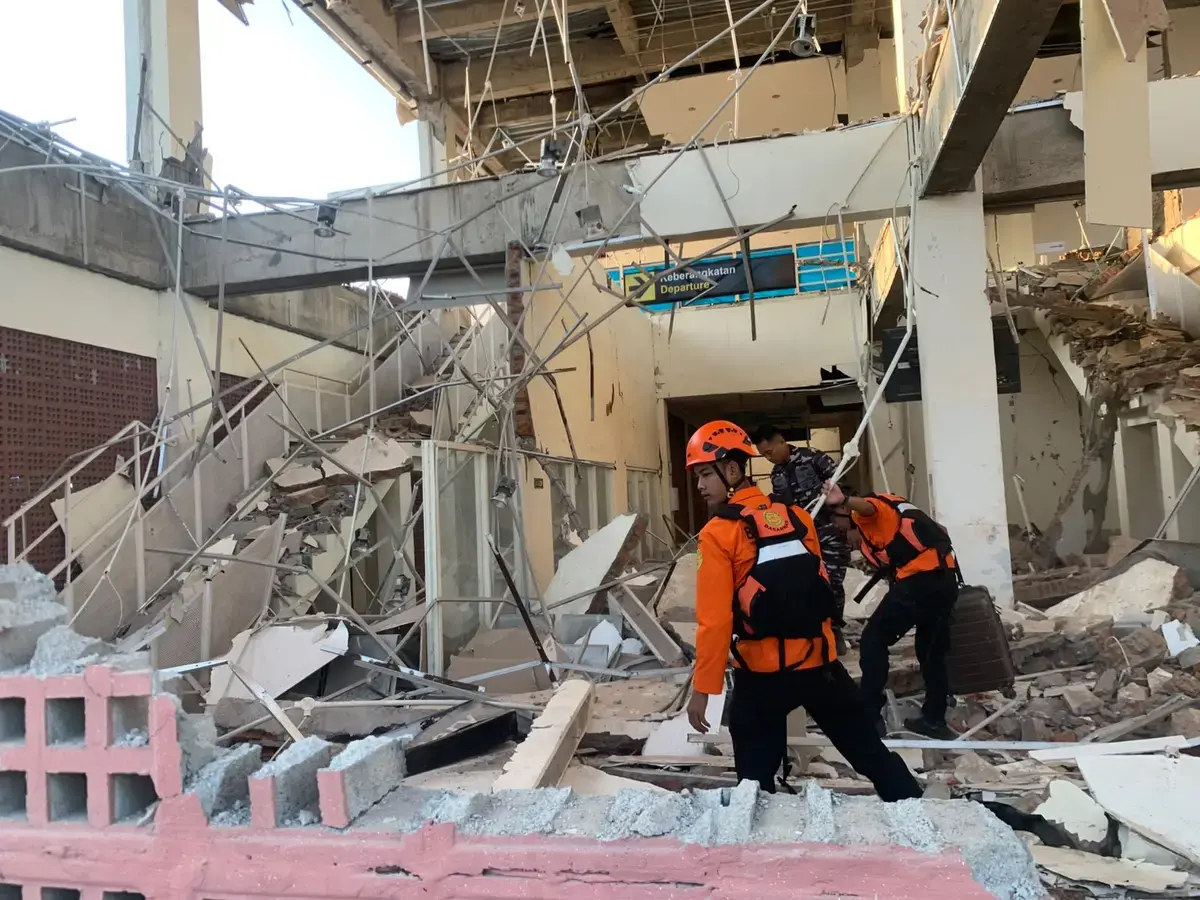 Cutremur de 7,7 în Indonezia: peste 38 de morți și zeci de replici devastatoare