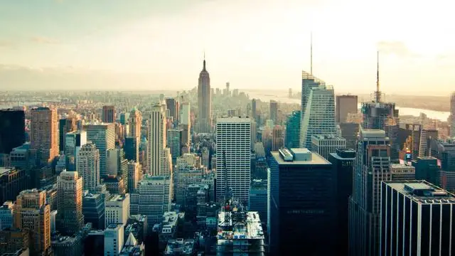 Dolarul canadian se depreciează după ce SUA impune tarifă de 50% pe bunuri canadiene