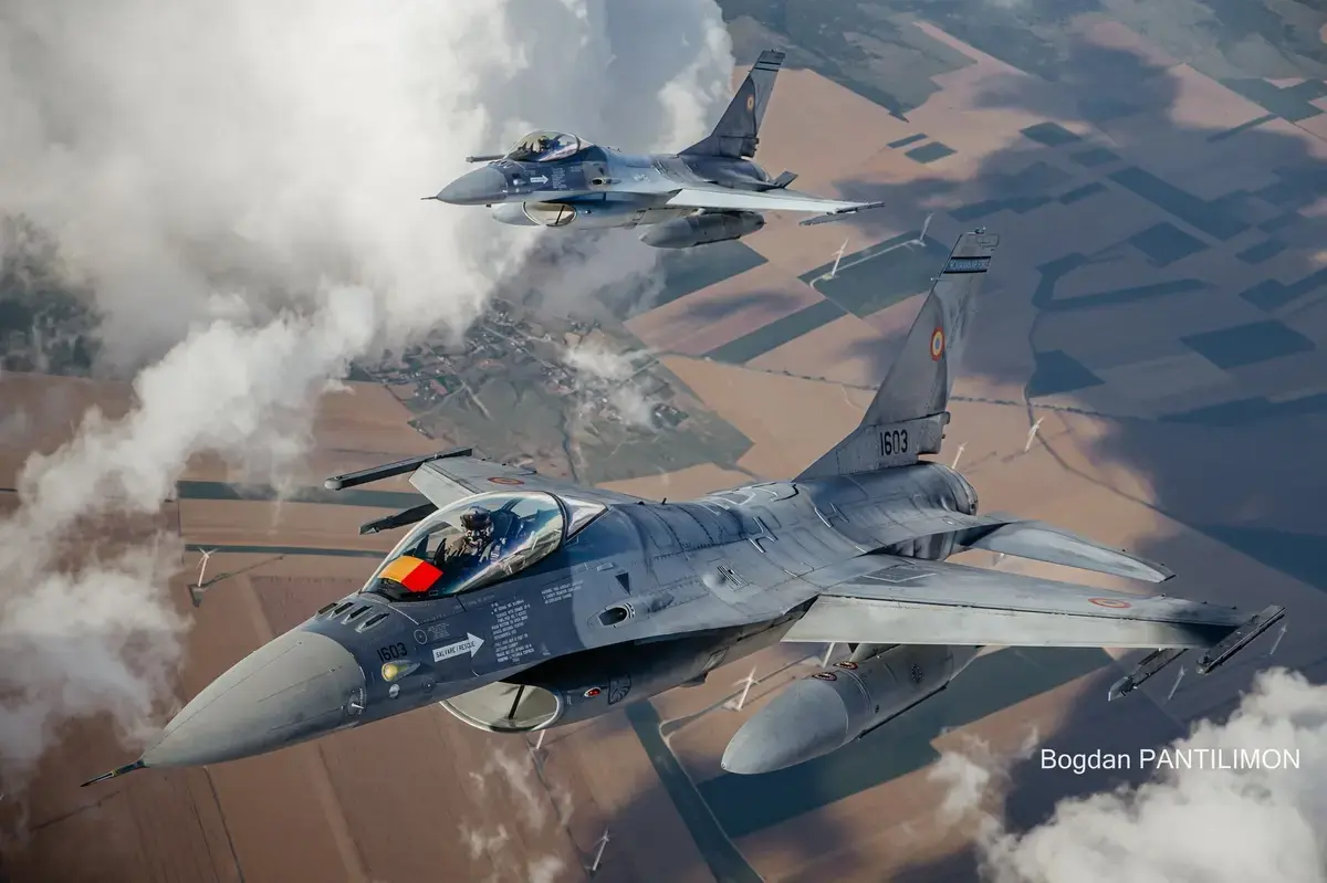Dronă detectată în România: Două F-16 au decolat de urgență