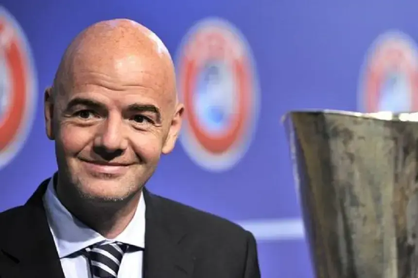 FIFA își cere scuze după scandalul investitorilor privați, dar îl susține pe Infantino