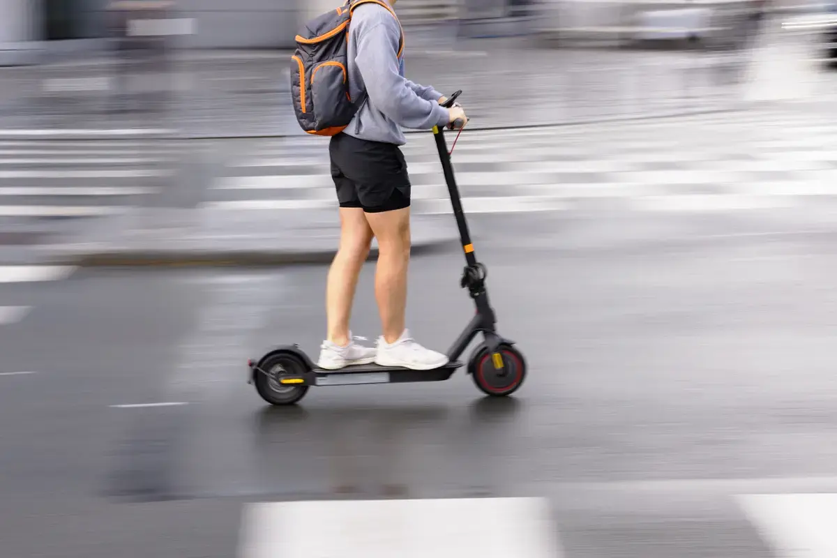Irlanda înăsprește regulile pentru trotinetele electrice, după o creștere alarmantă a accidentelor