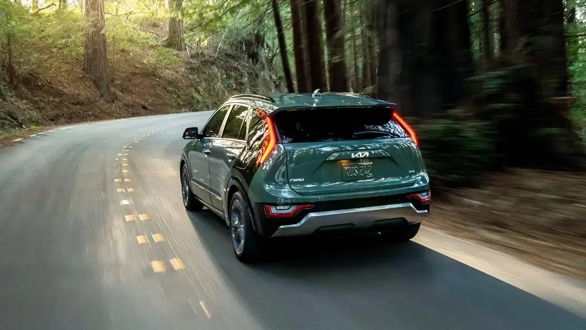 Kia Niro Hybrid 2026: Peste 50 mpg fără priză – Un SUV inteligent