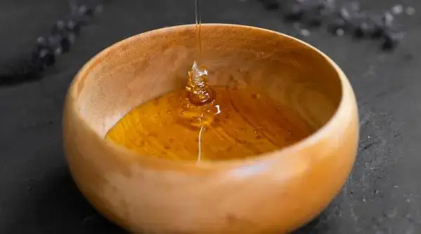 Mierea de Manuka, mai puternică decât se credea? Iată secretul efectului său antimicrobian