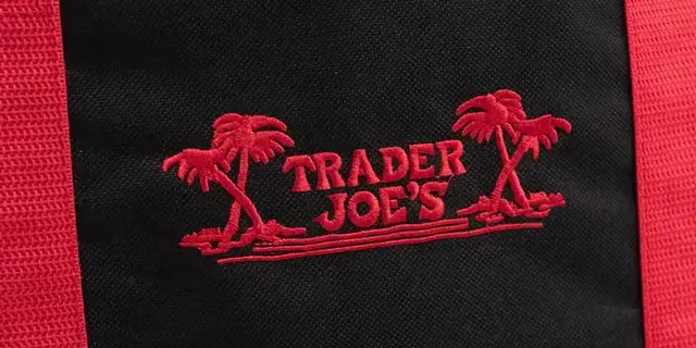 Mini Tote Mania se întoarce la Trader Joe's