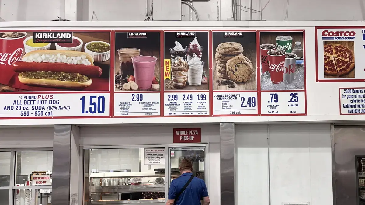 Nemulțumiri la Food Court-ul Costco: Clienții cer calitate și varietate
