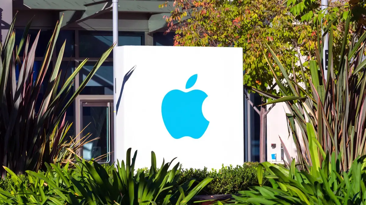 OpenAI ripostează acuzațiilor Apple: Publică dovezi interne în scandalul secretelor comerciale
