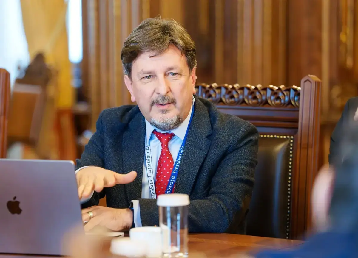 Patriotismul sănătos nu concurează cu Uniunea Europeană, spune Silviu Rogobete