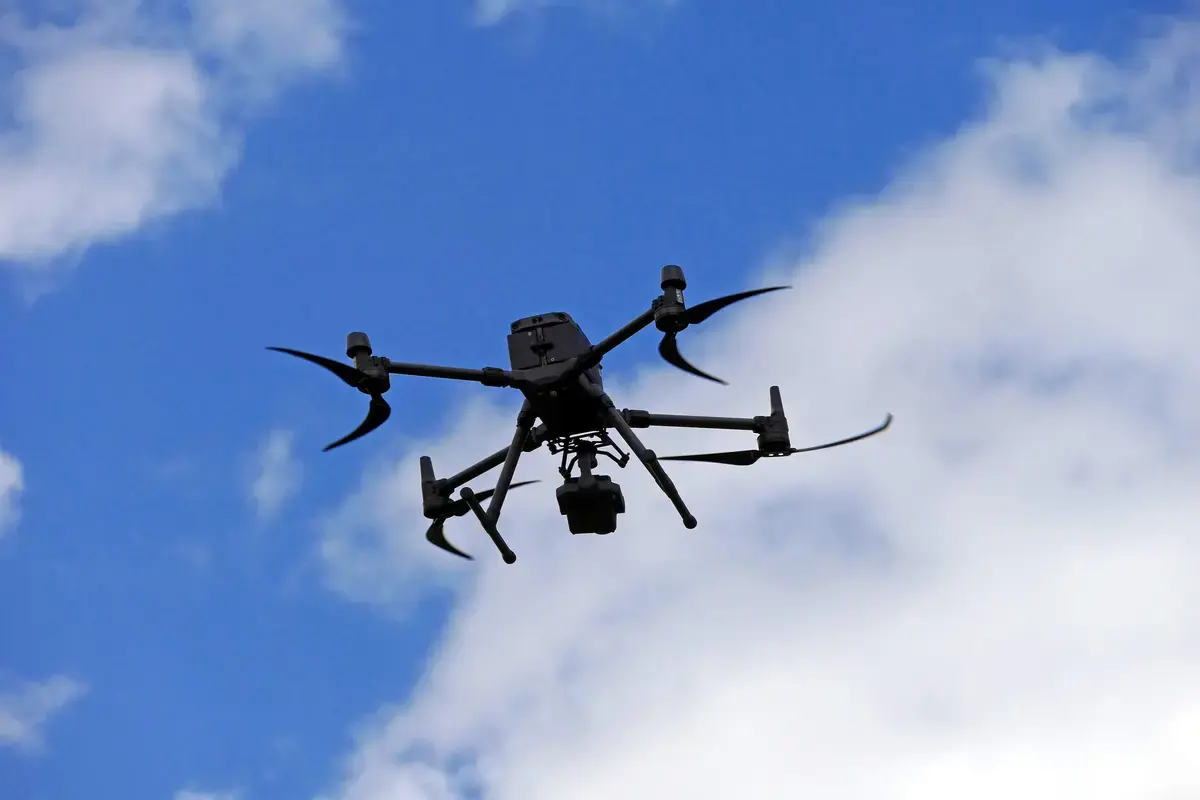 Rusia dejucă atacuri ucrainene cu drone asupra aerodromurilor