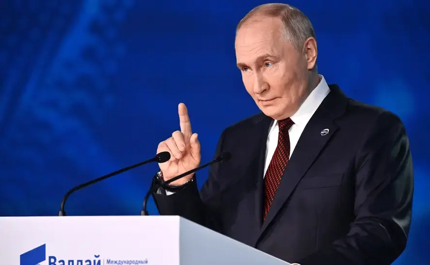 Rusia permite lui Putin să trimită trupe în afaceri externe