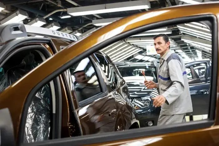 Șeful Renault la Mioveni: Avertisment economic și priorități strategice