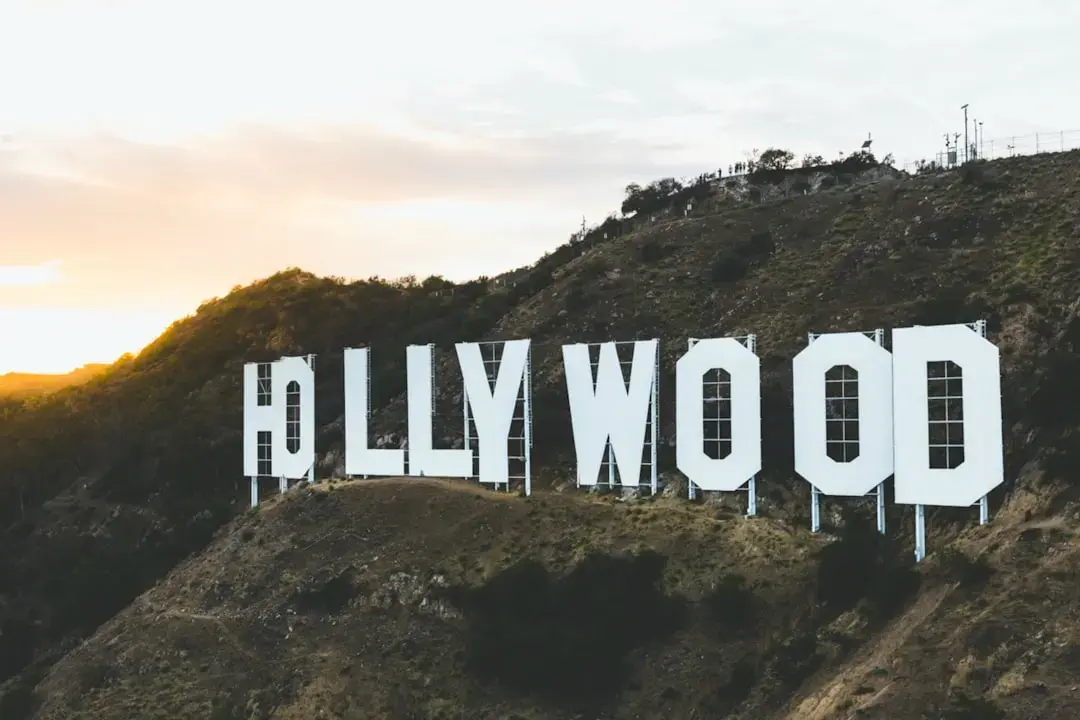 Sindicatele de la Hollywood cer Californiei să intervină în disputa Paramount-Warner Bros