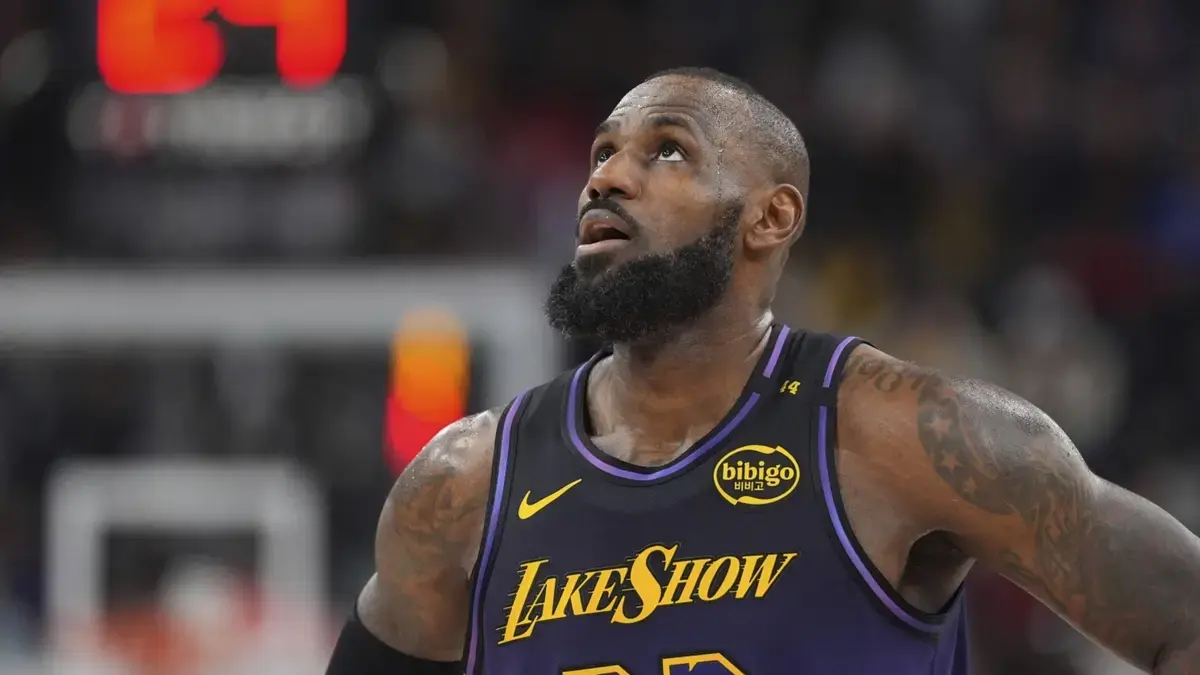 Trump lovește din nou: 'LeBron James ar putea fi un rasist