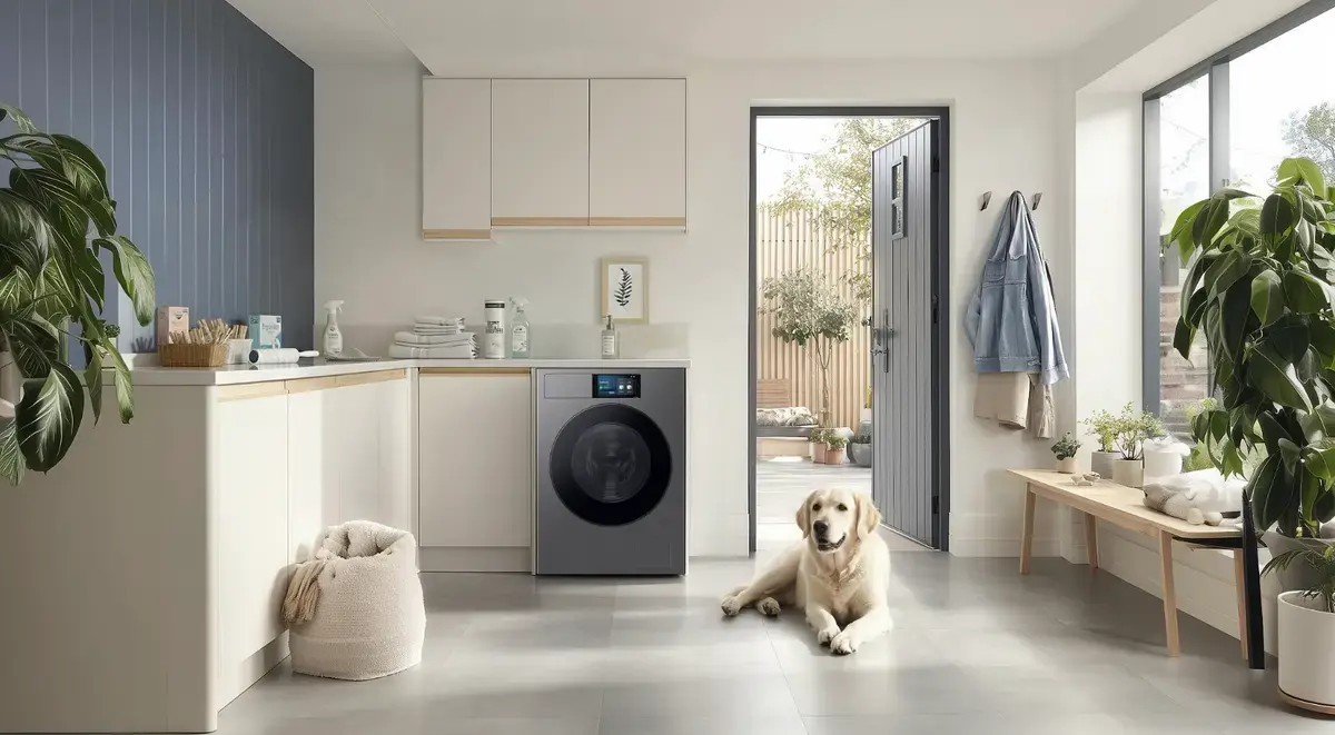 Vacanță fără griji: Cum îți protejezi casa cu Samsung SmartThings