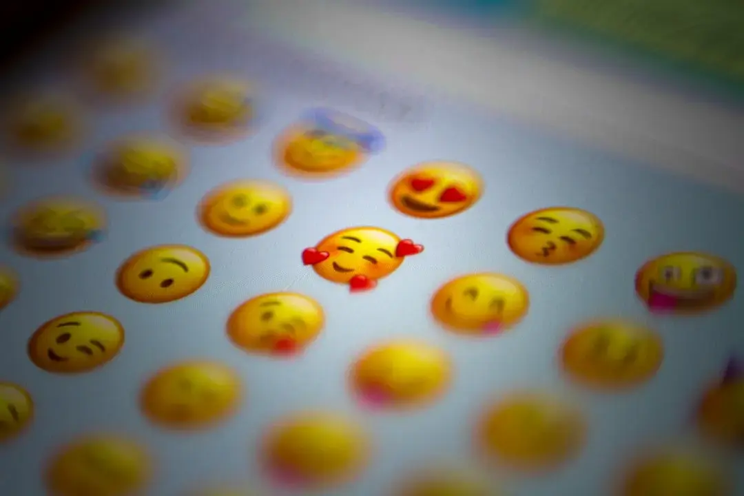 Ziua Mondială a Emojiurilor: Cum a cucerit „alfabetul” vizual lumea digitală