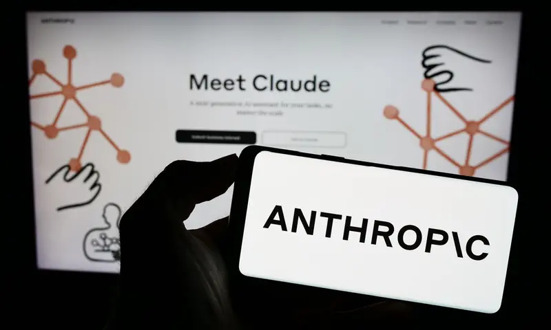Anthropic pregătește un nou model de inteligență artificială în plină luptă cu OpenAI