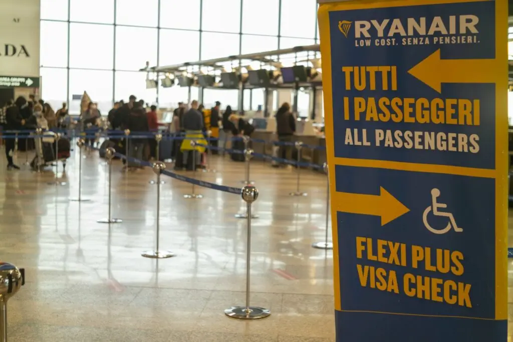 Grevă în 33 de aeroporturi din Italia: zborurile pot fi perturbate miercuri
