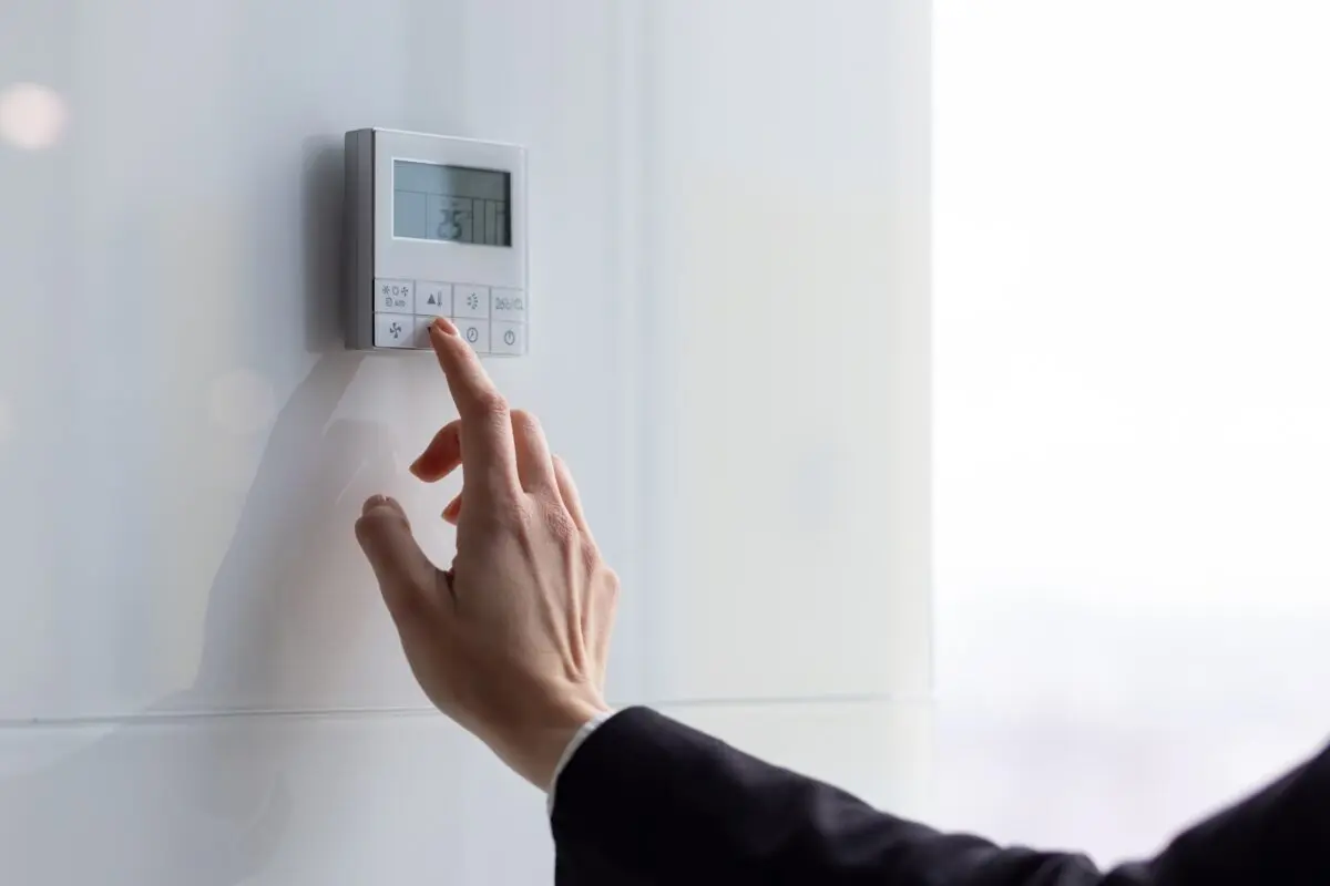 Reglarea temperaturii centralei: cum să reduci consumul de gaz în iarnă