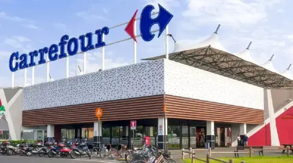 Carrefour pierde 14% din valoare după haosul din Franța