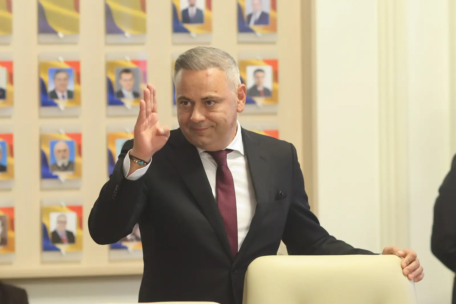 Florin Barbu, propus la Agricultură, țipe la senatori: „Prostia e ca betonul