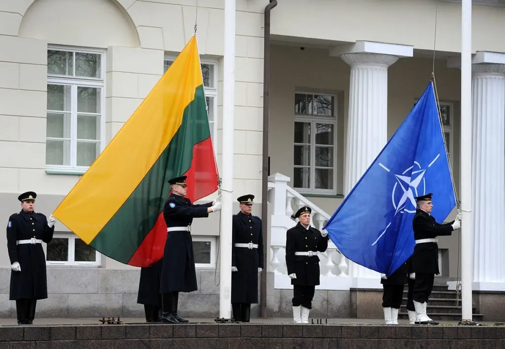 O țară NATO pregăteste terenul pentru arme nucleare pe teritoriul său de pe fondul amenințării Rusiei