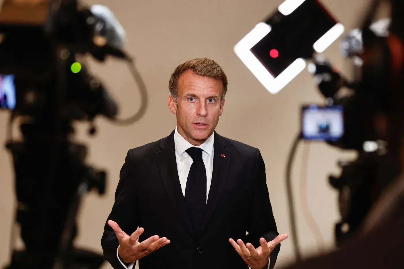 Liderii străini confundă realitatea cu halucinațiile AI