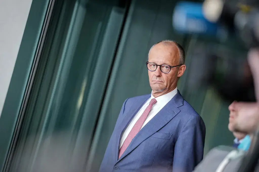 Merz avertizează: Rusia pregătește atacuri hibride grave împotriva Europei