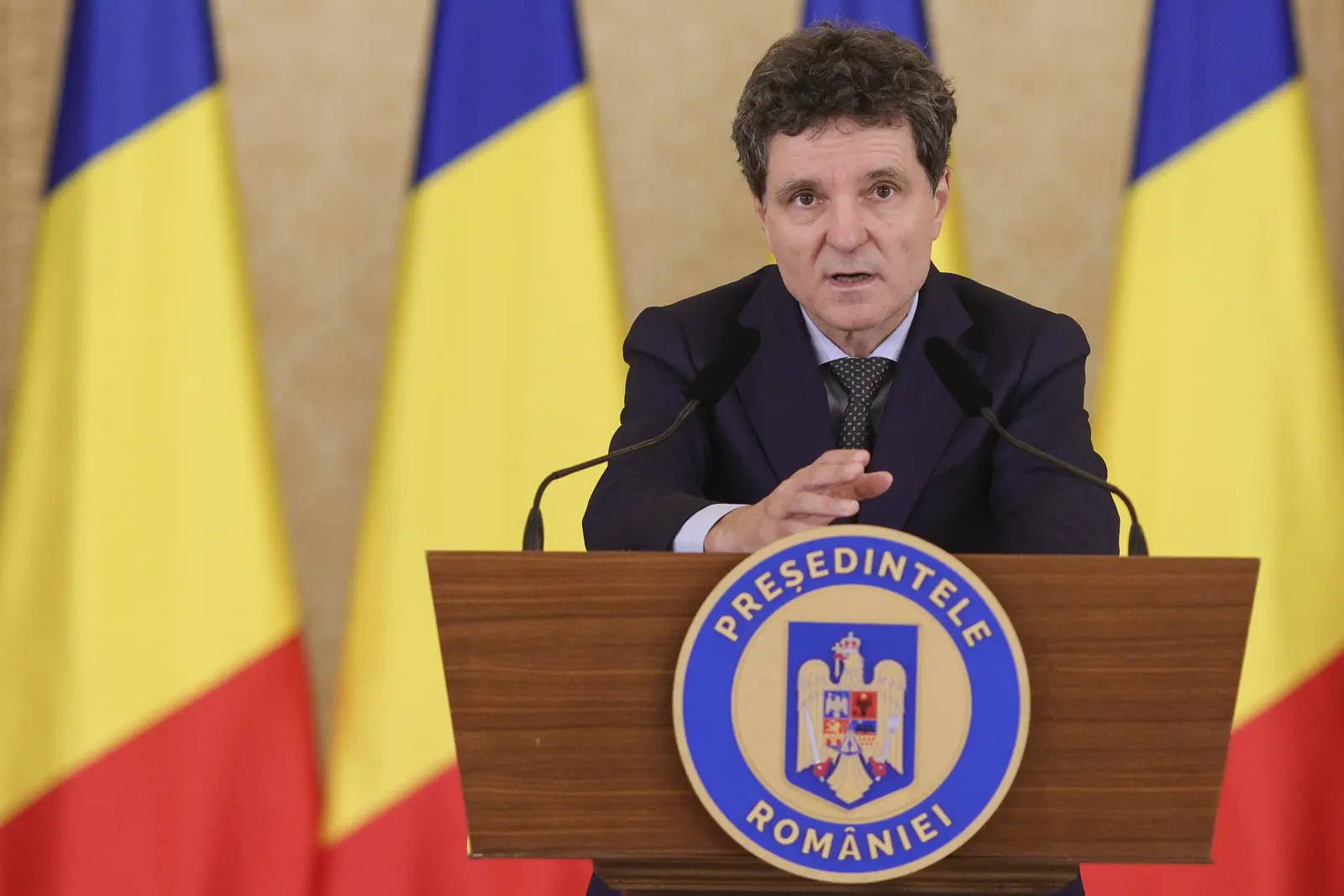 Nicușor Dan anunță luni seara numele candidatului la prim-ministru